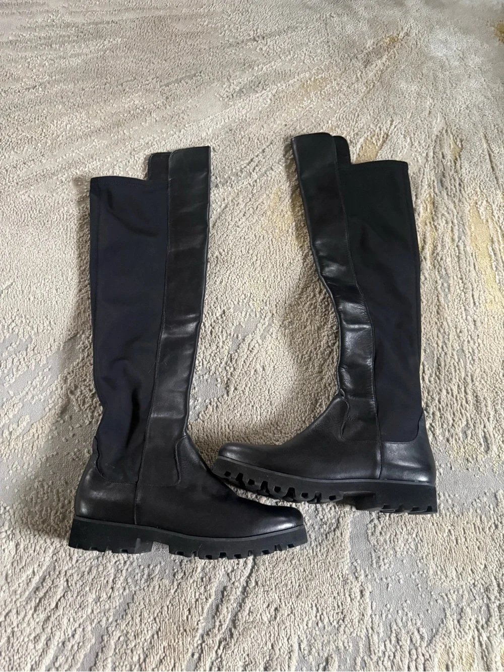 DONALD J PLINER Ronda Tall black Leather Boots over the knee pull on 8.5